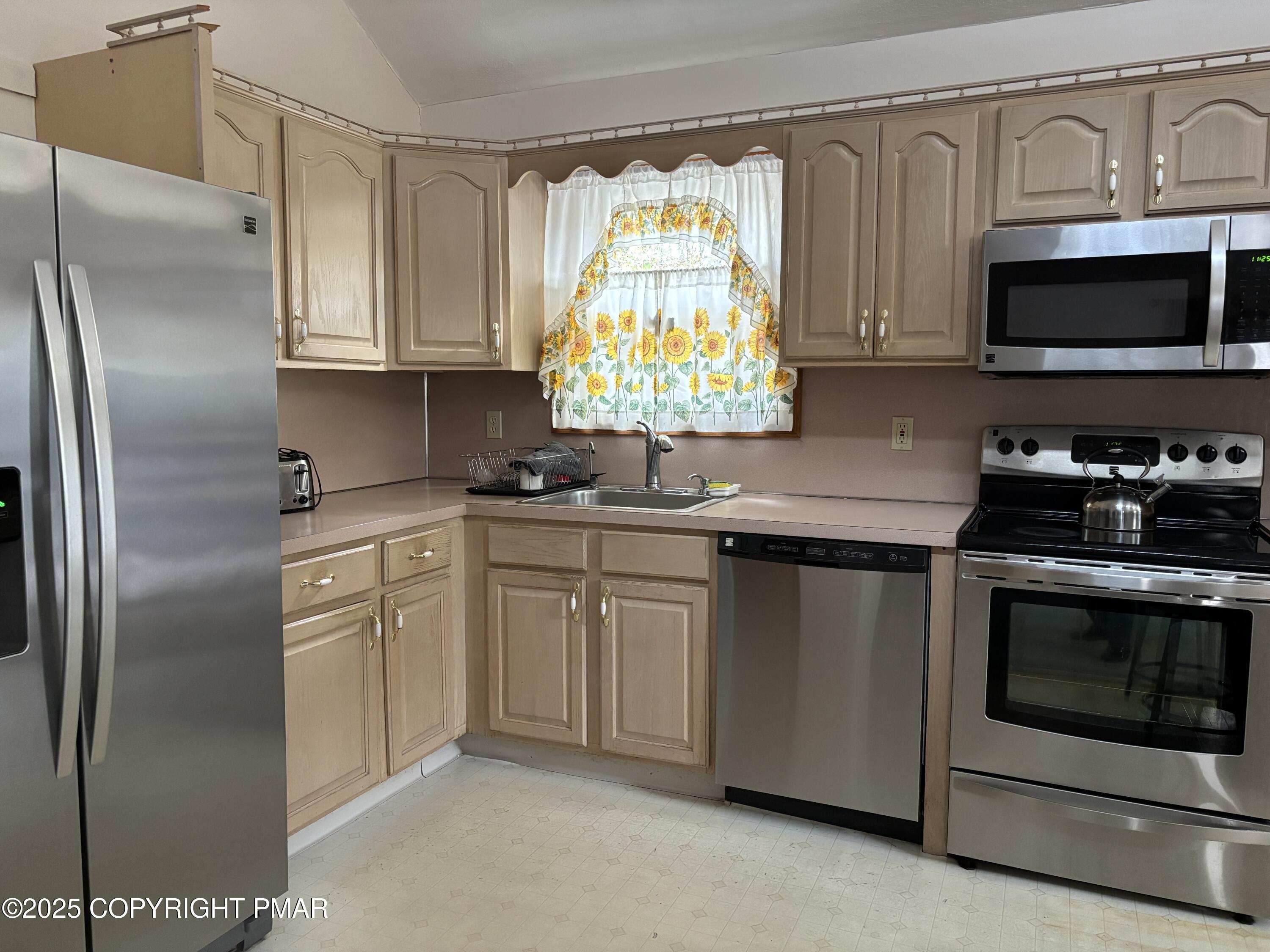 329 Kilmer Trail, Albrightsville
