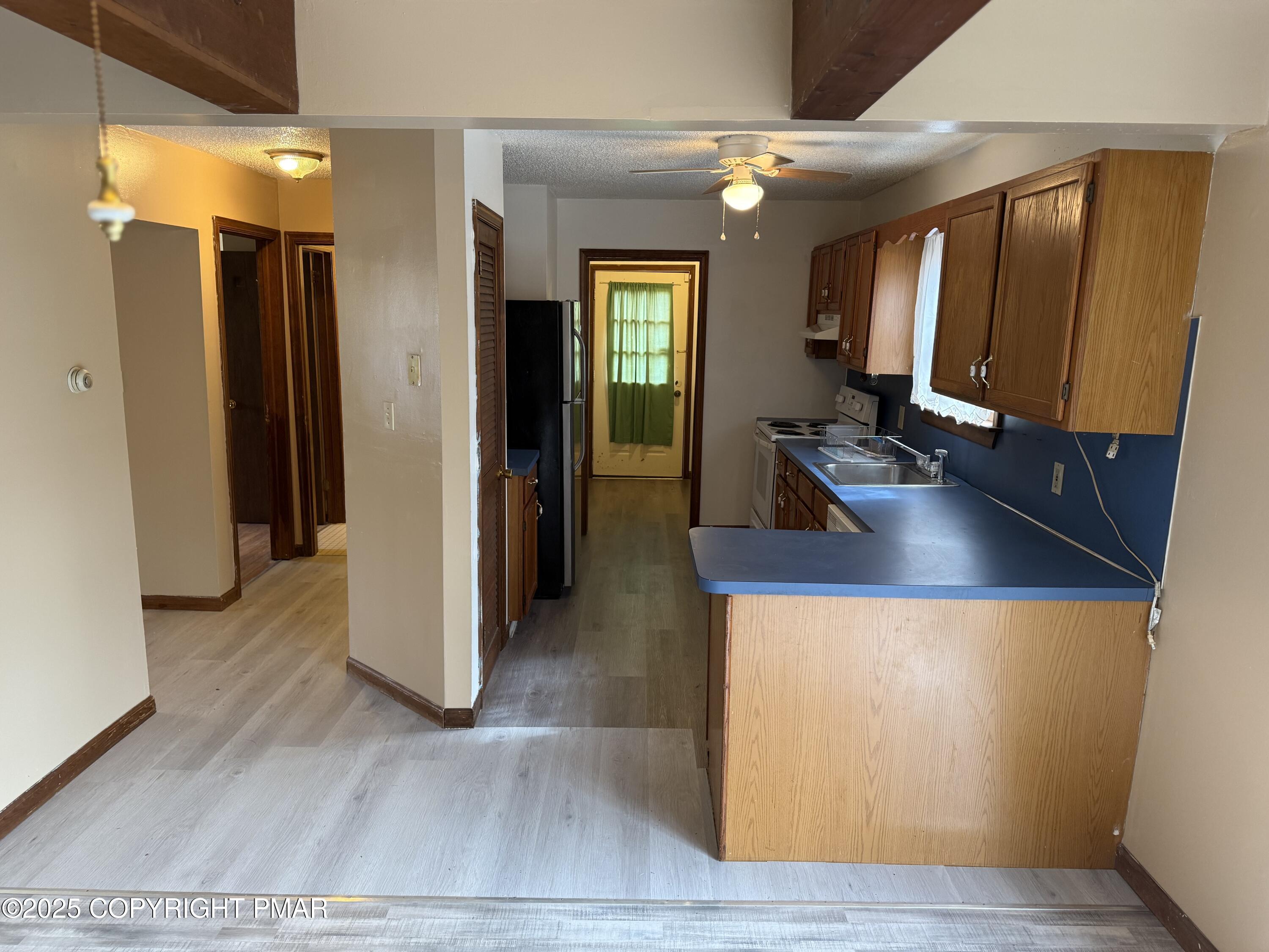 715 Country Place Drive, Tobyhanna