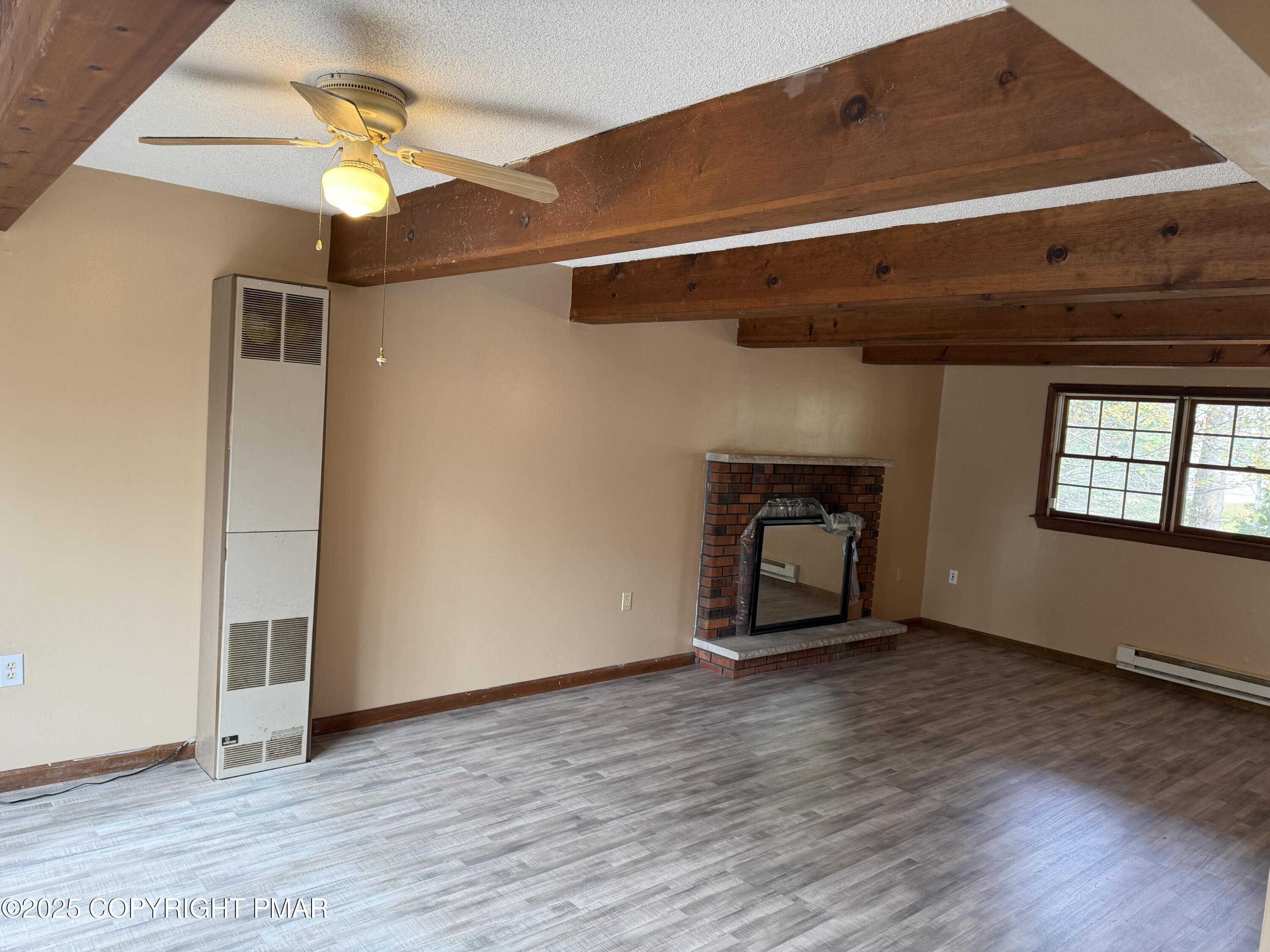 715 Country Place Drive, Tobyhanna