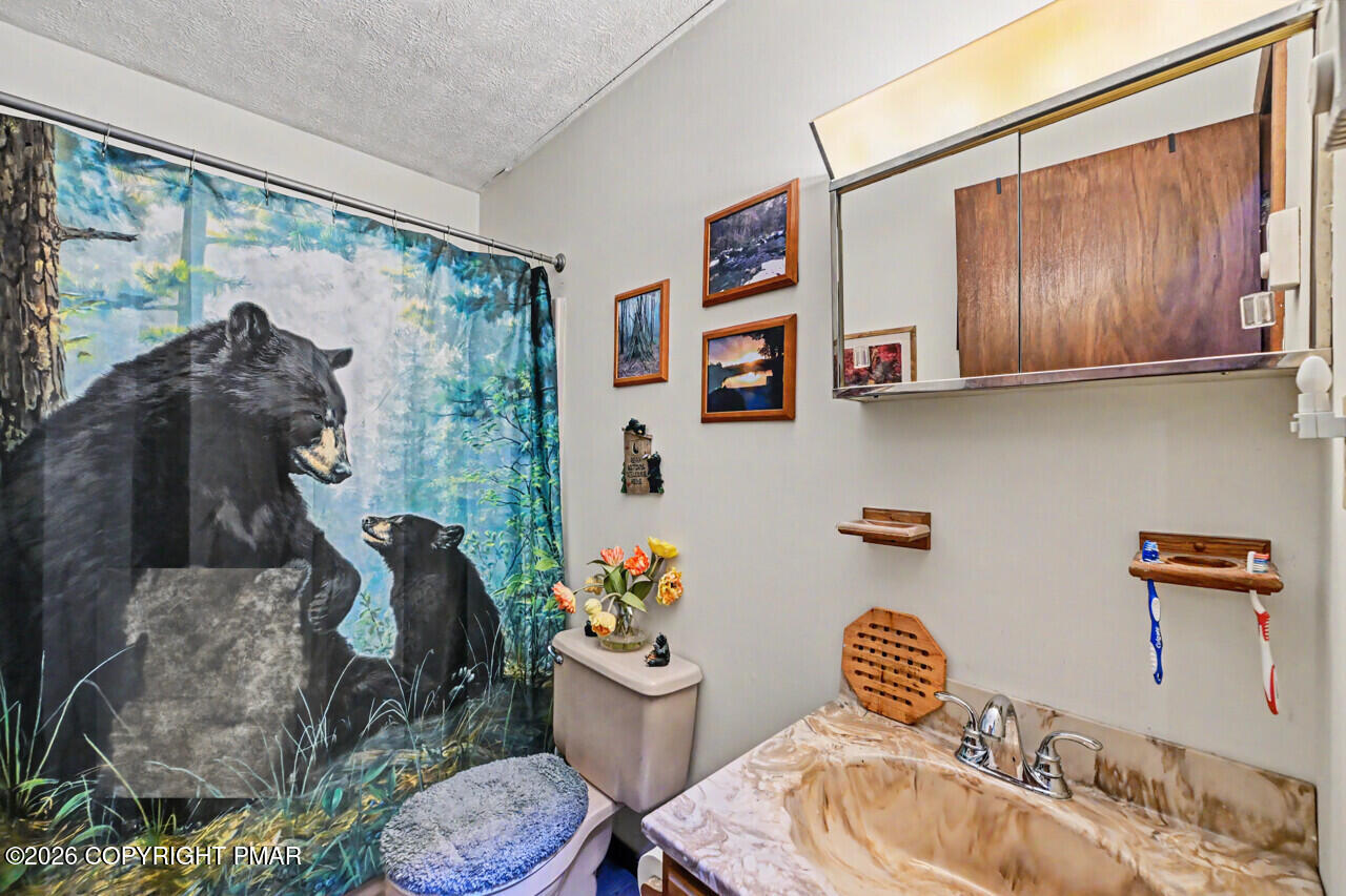 35 Teddyuscung Trail