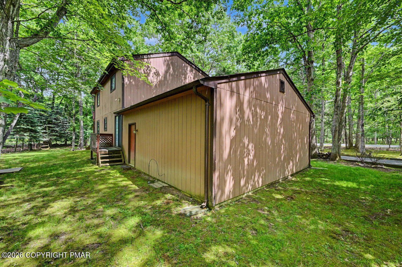 35 Teddyuscung Trail