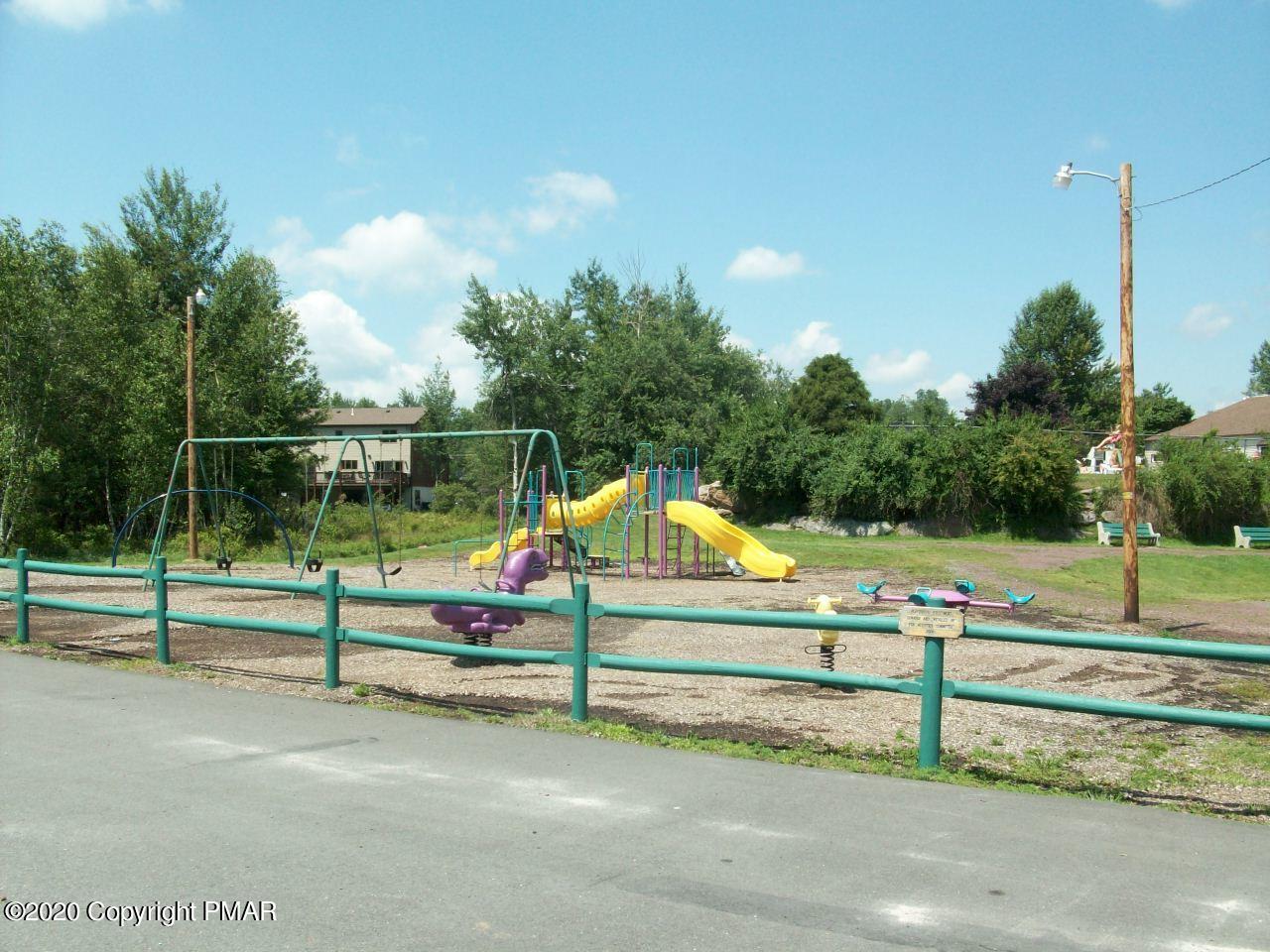 Holmes Way
