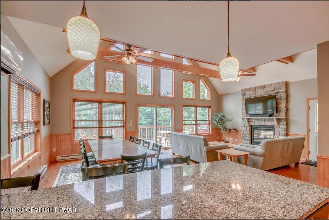 112 Pineknoll Drive