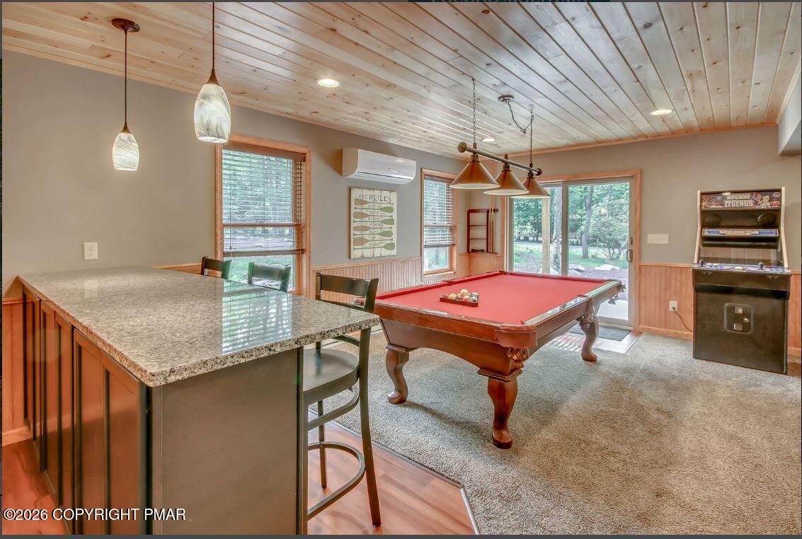 112 Pineknoll Drive