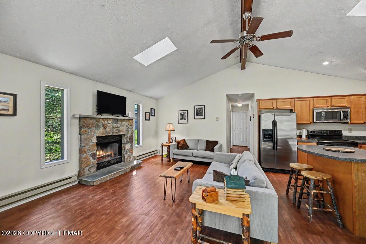 41 Whitman Lane