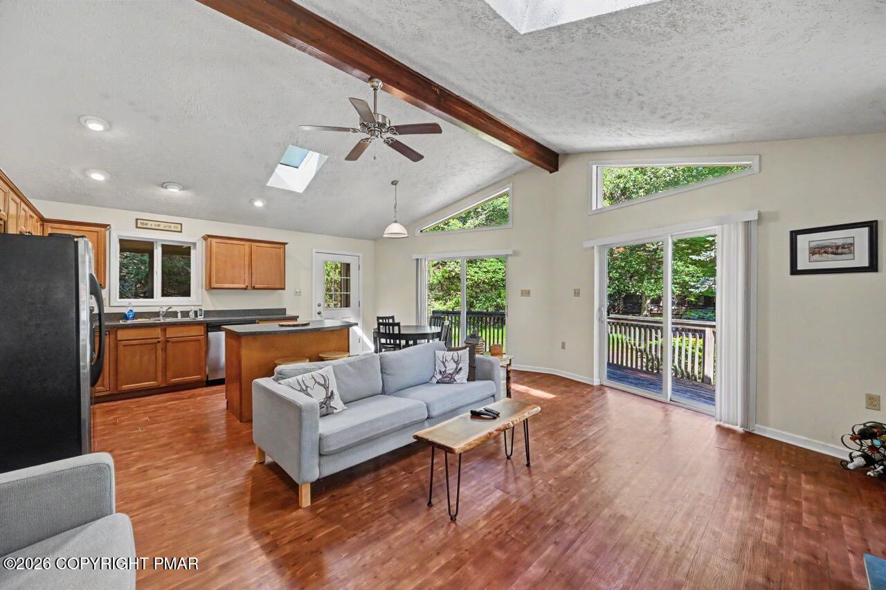 41 Whitman Lane