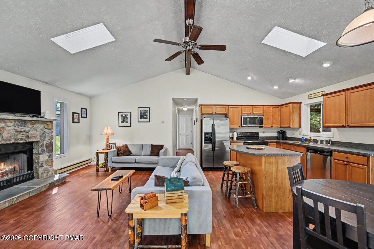 41 Whitman Lane