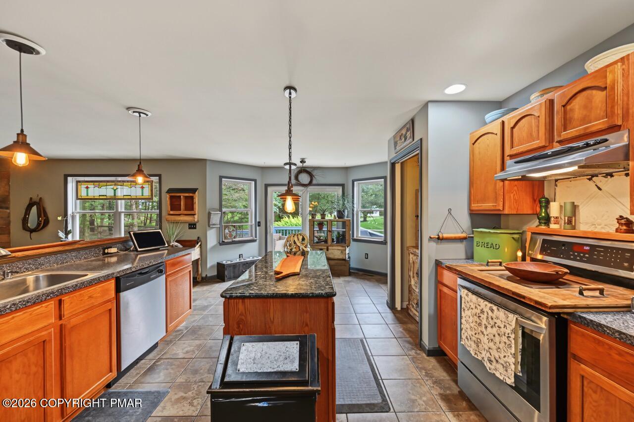 728 Stony Mountain Road