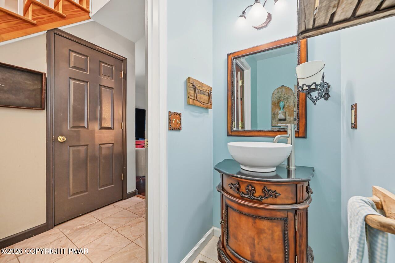 728 Stony Mountain Road