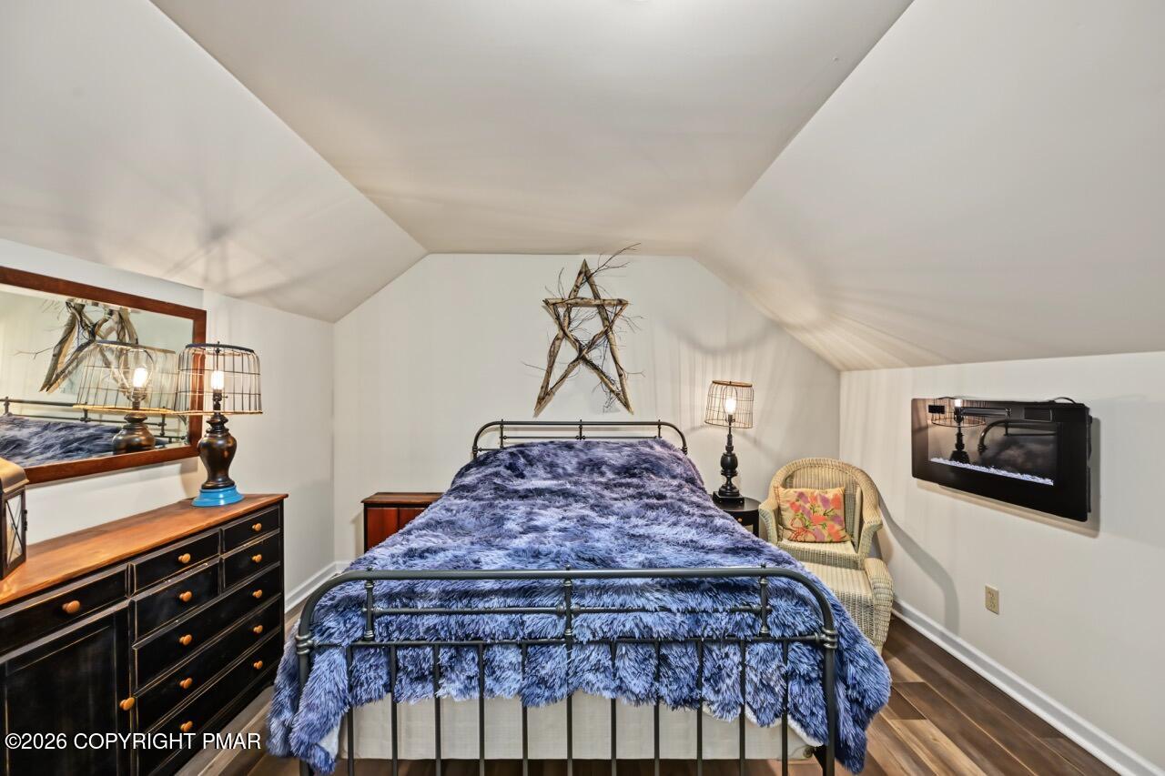 728 Stony Mountain Road