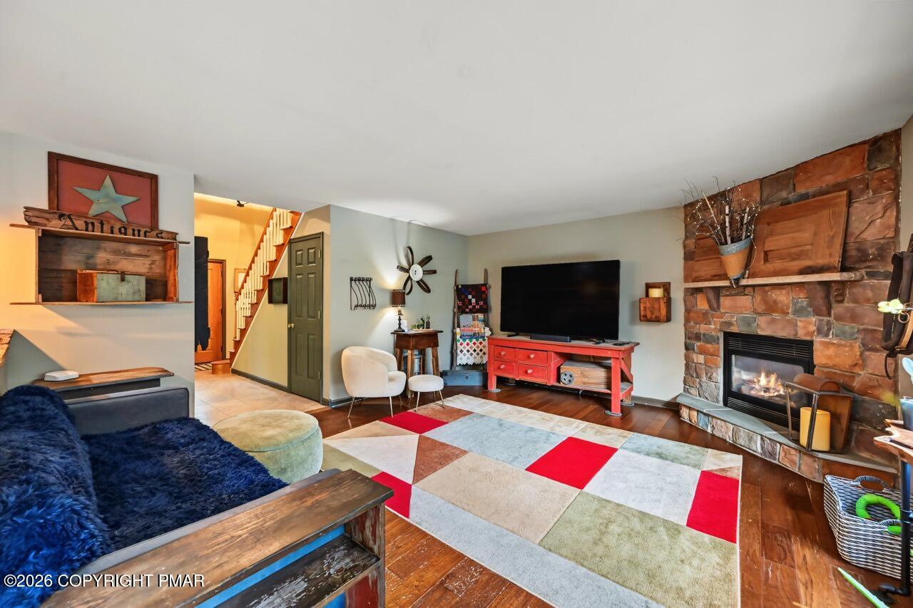 728 Stony Mountain Road