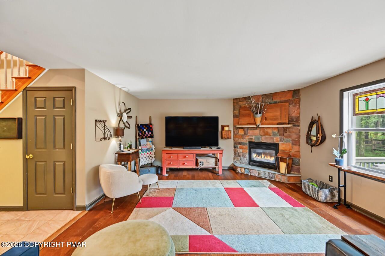 728 Stony Mountain Road