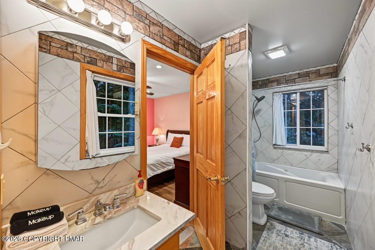 836 Stony Mountain Road