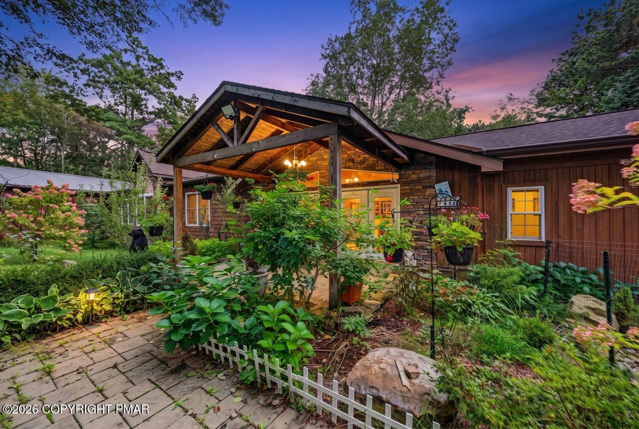 836 Stony Mountain Road