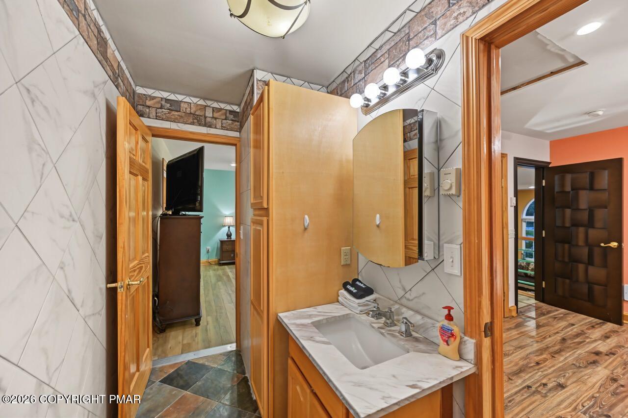 836 Stony Mountain Road