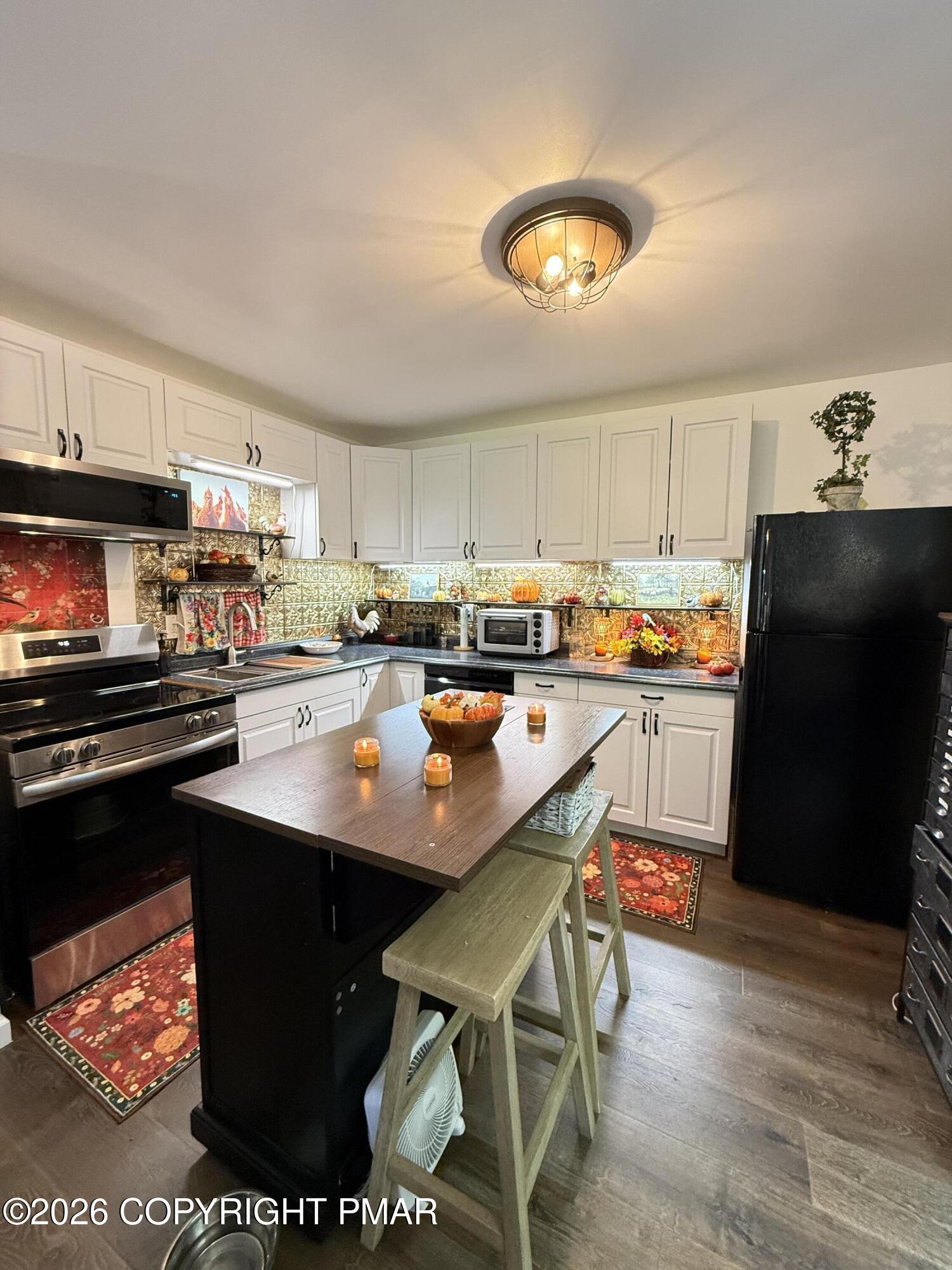 483 Mountain Road
