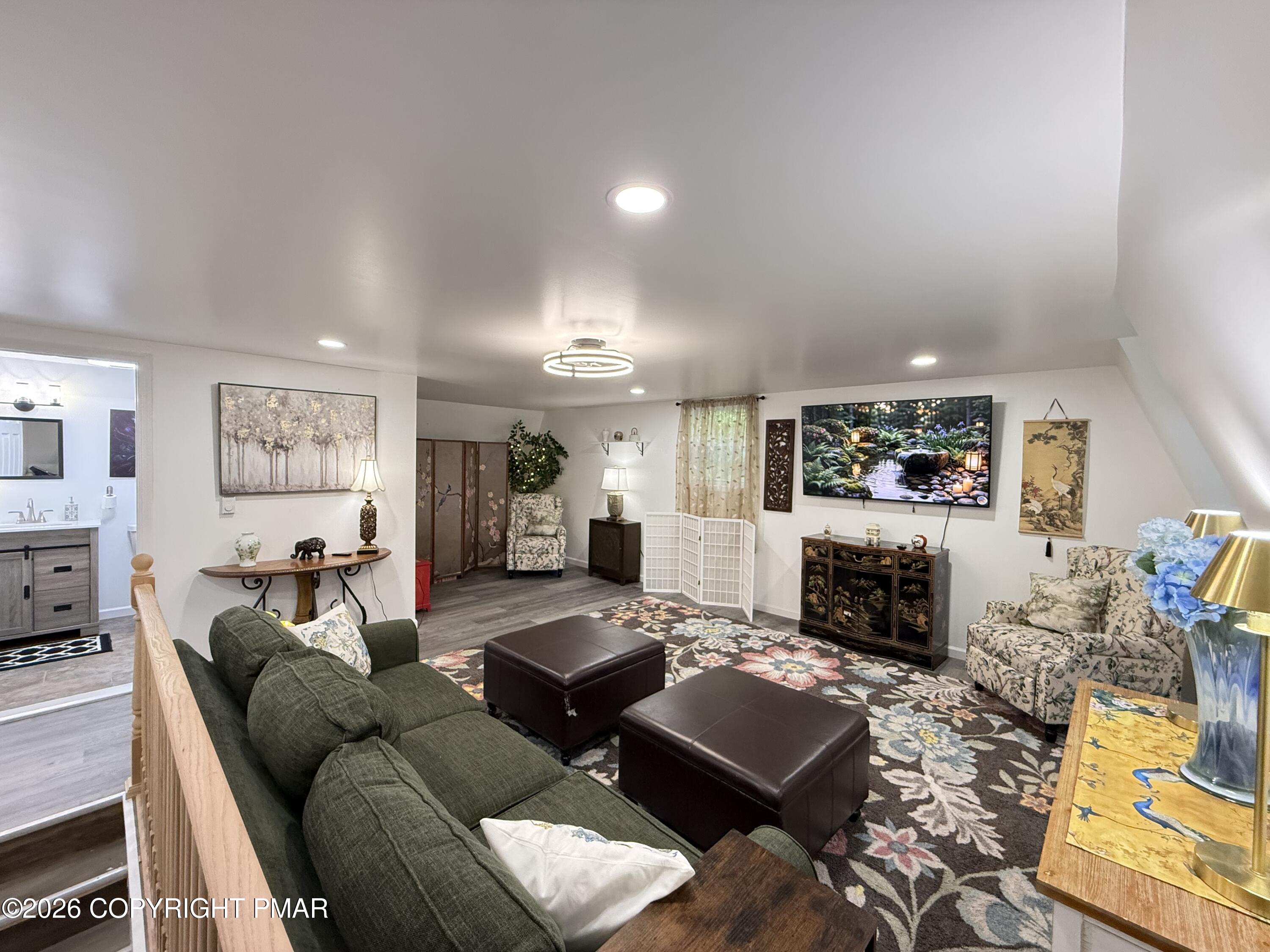 483 Mountain Road