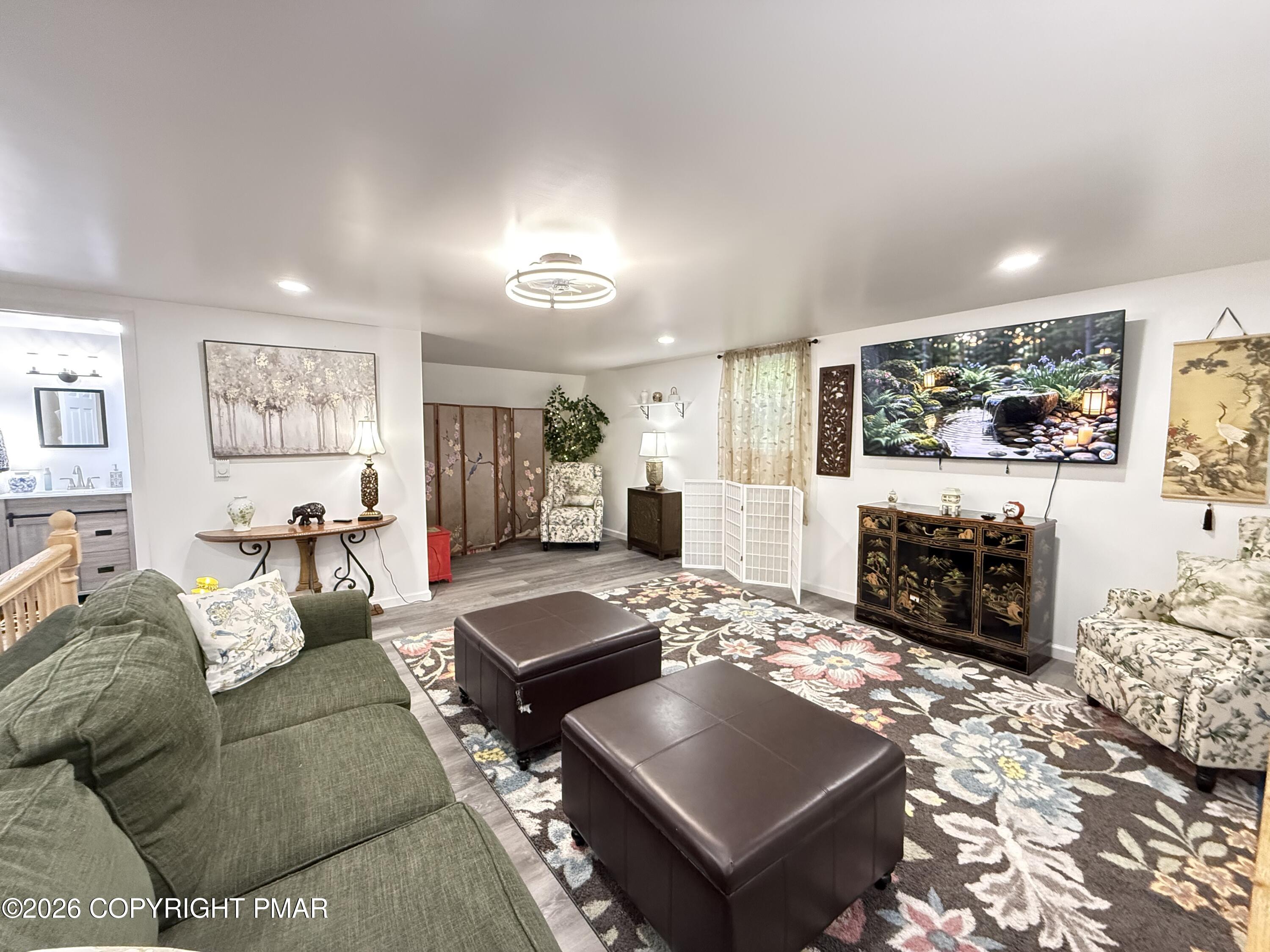483 Mountain Road