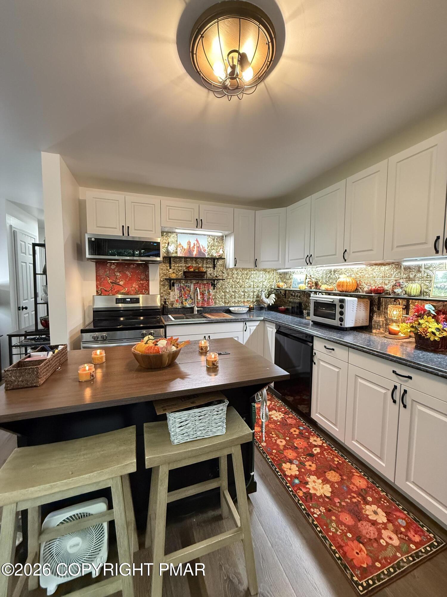 483 Mountain Road