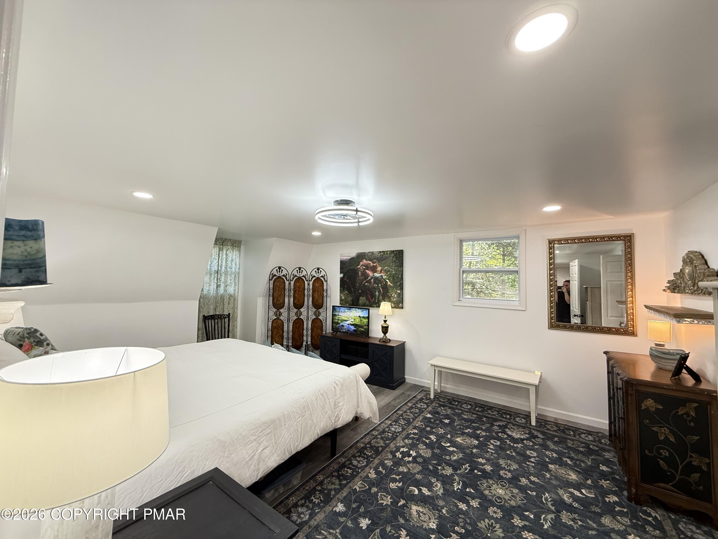 483 Mountain Road