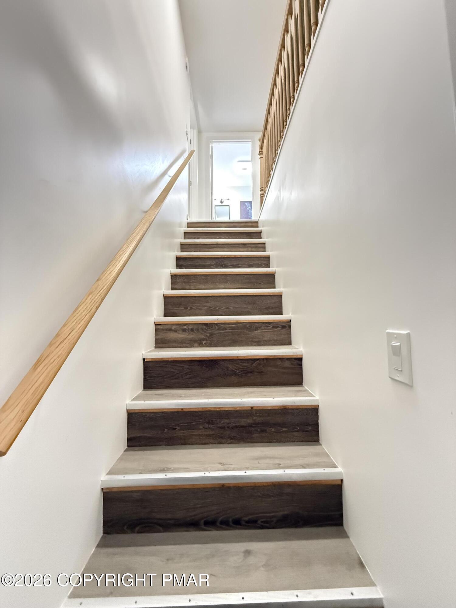 483 Mountain Road