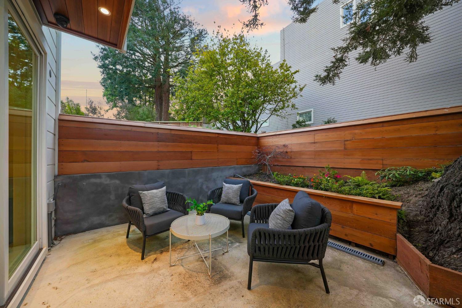 95 Nordhoff Street