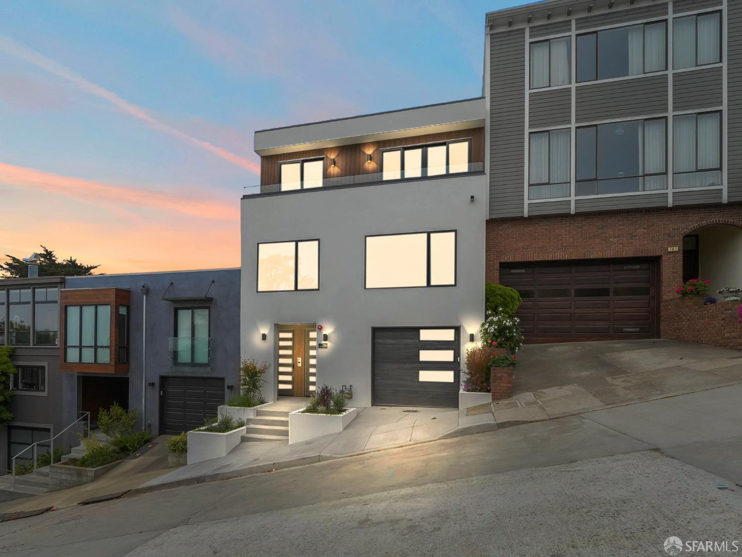 755 Duncan Street