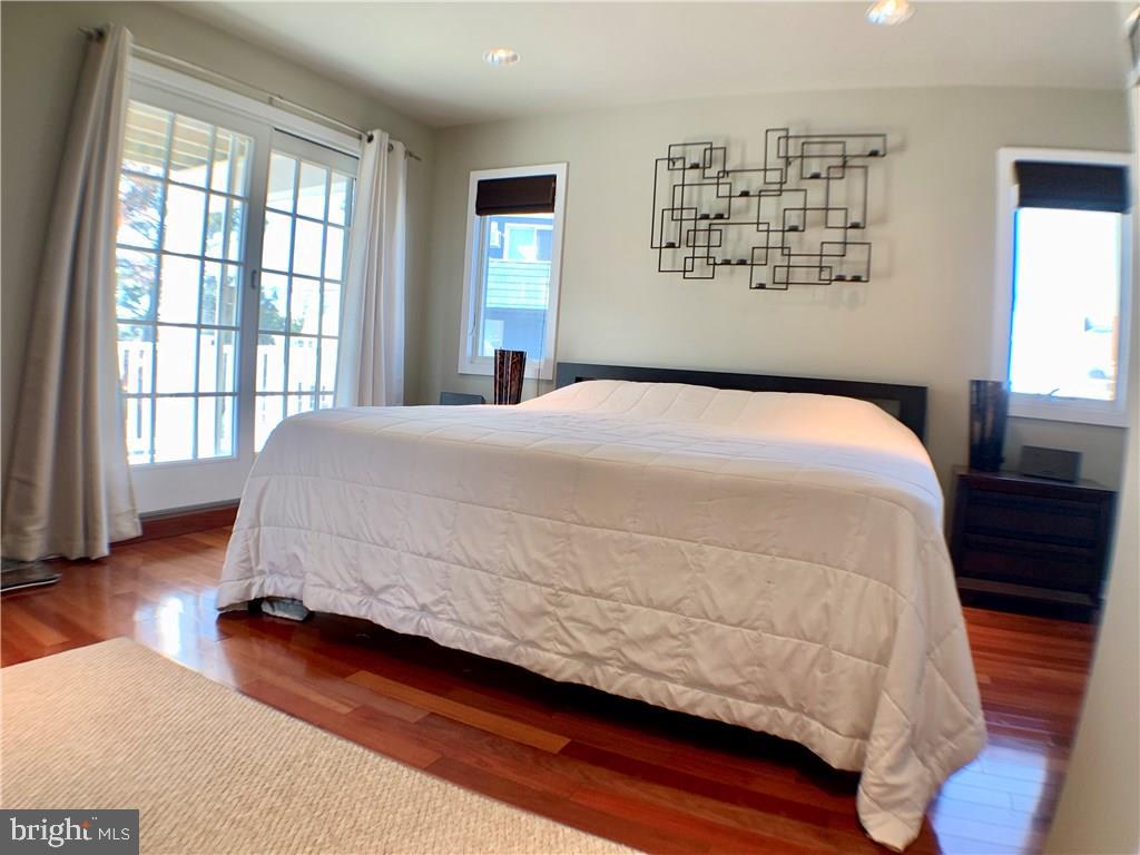 48 A Long Beach Blvd