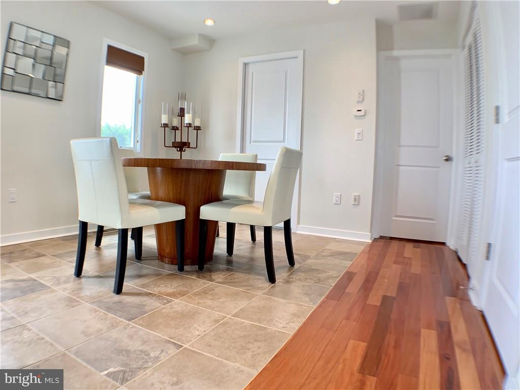 48 A Long Beach Blvd