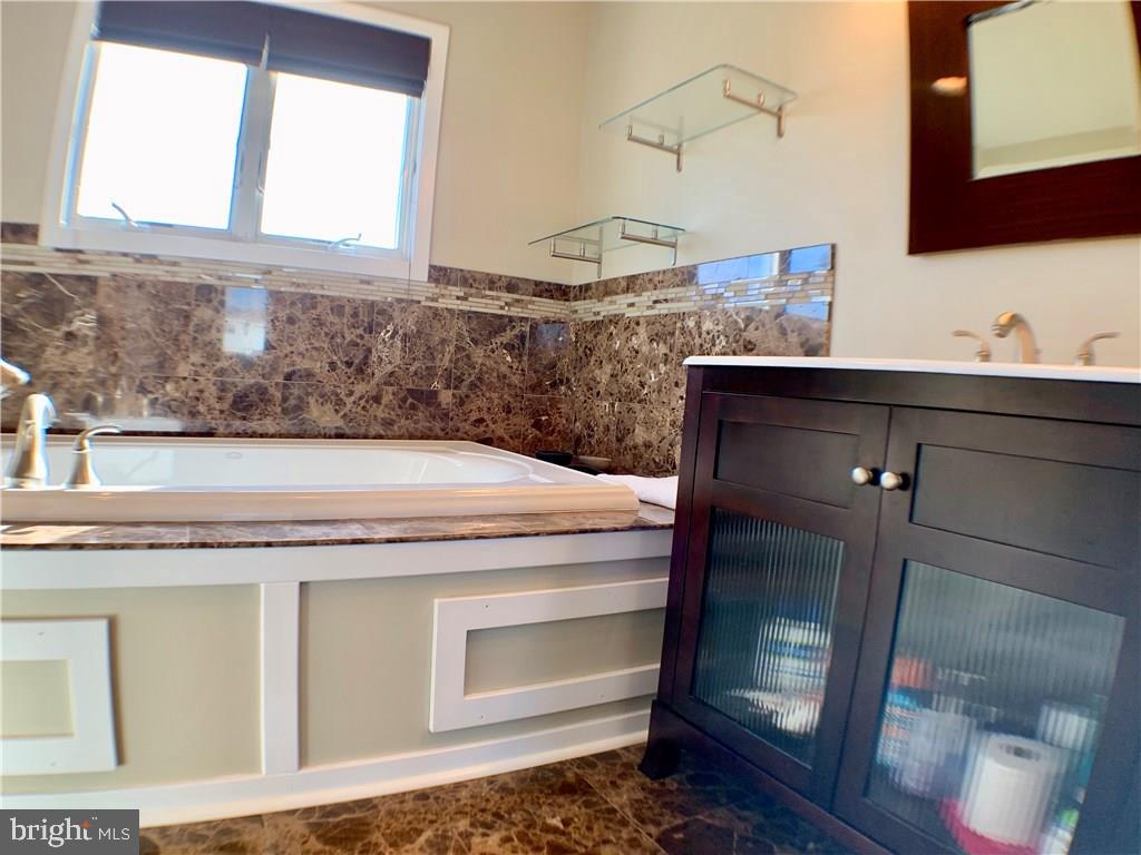 48 A Long Beach Blvd