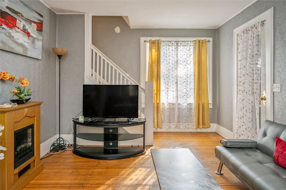290 Marlborough Road