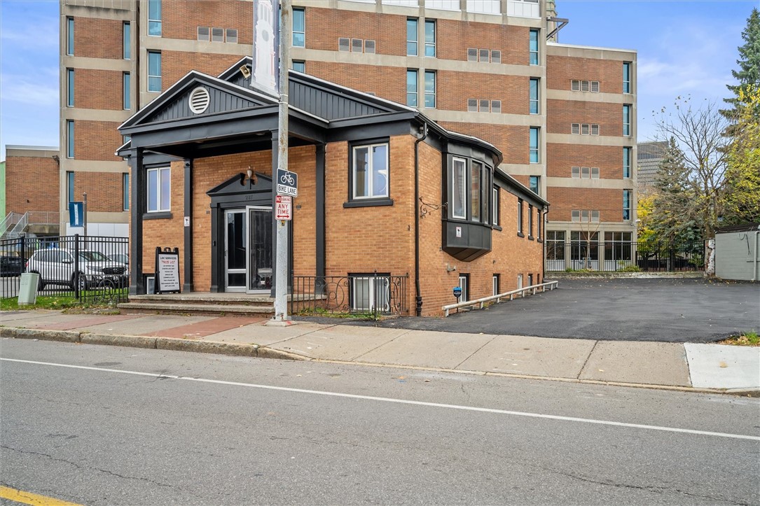 287-289 Andrews Street