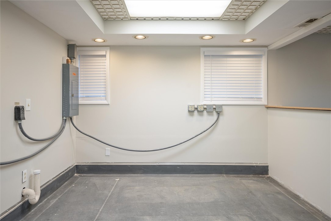 287-289 Andrews Street