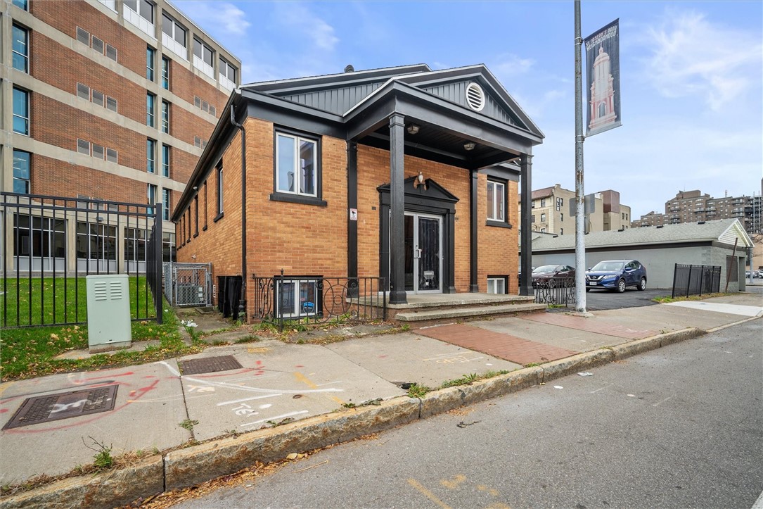 287-289 Andrews Street