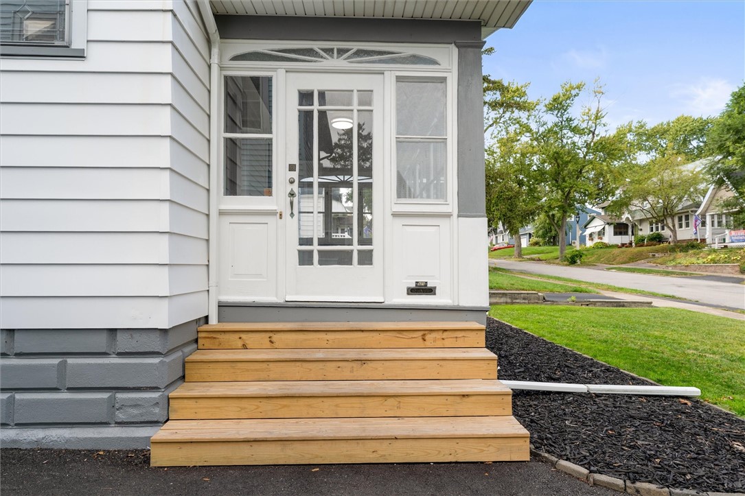 321 Laurelton Road
