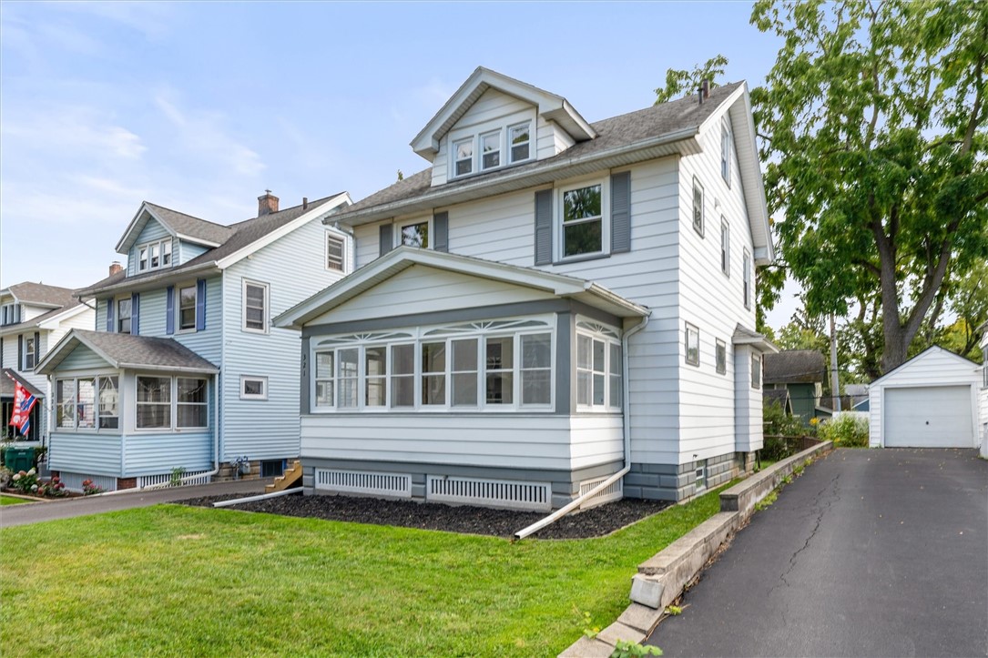 321 Laurelton Road