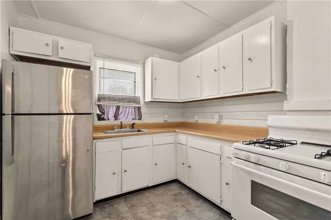 221-223 Rocket Street