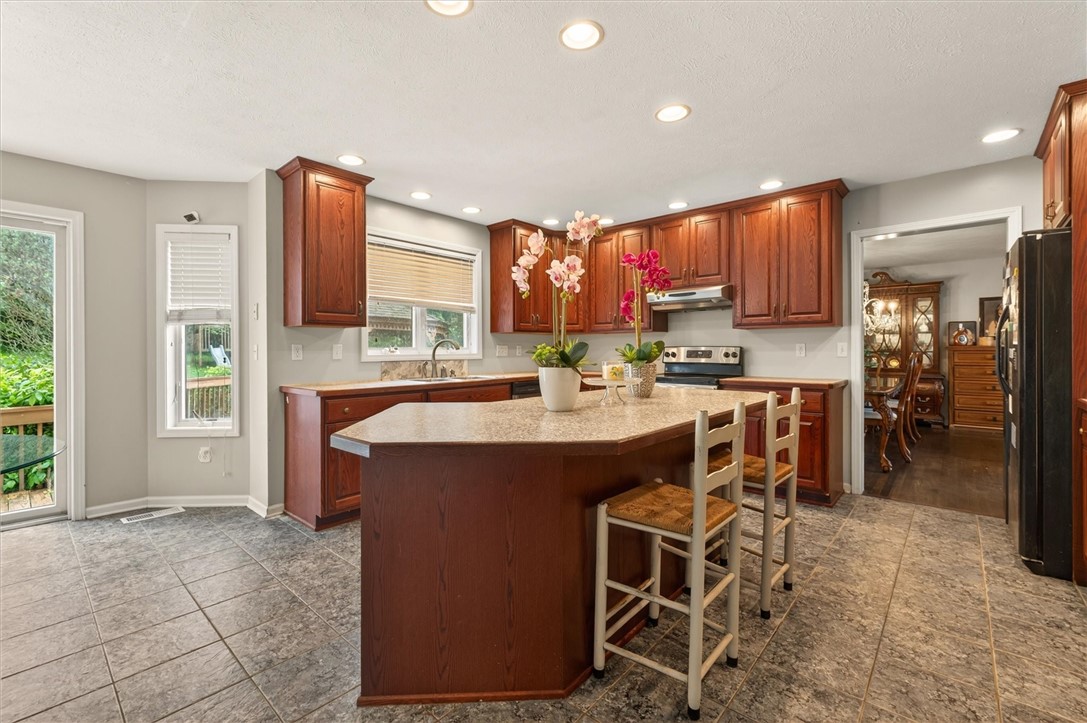 36 Orange Tree Circle