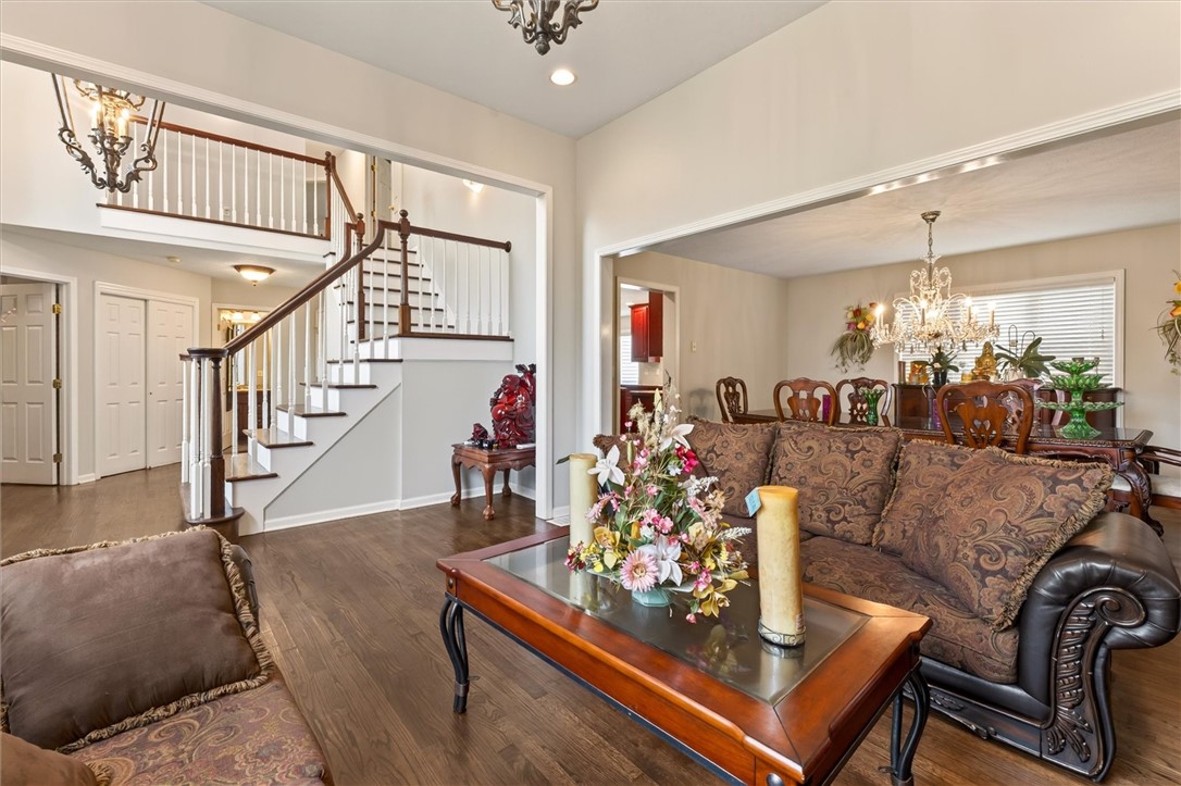 36 Orange Tree Circle