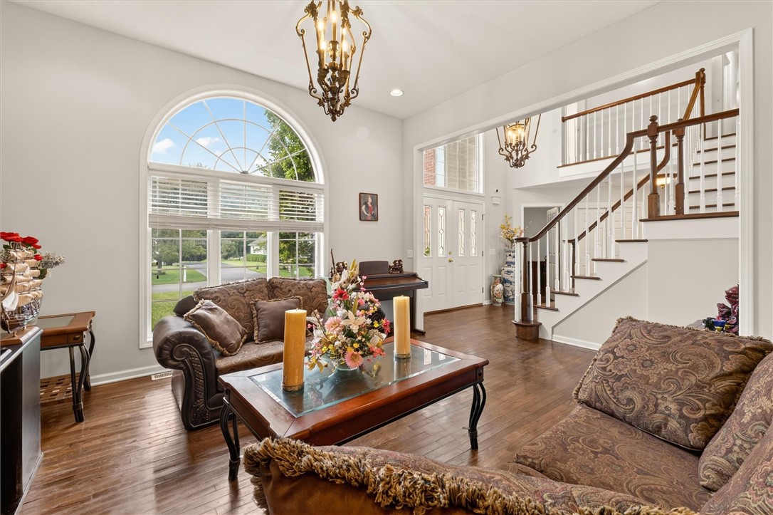 36 Orange Tree Circle