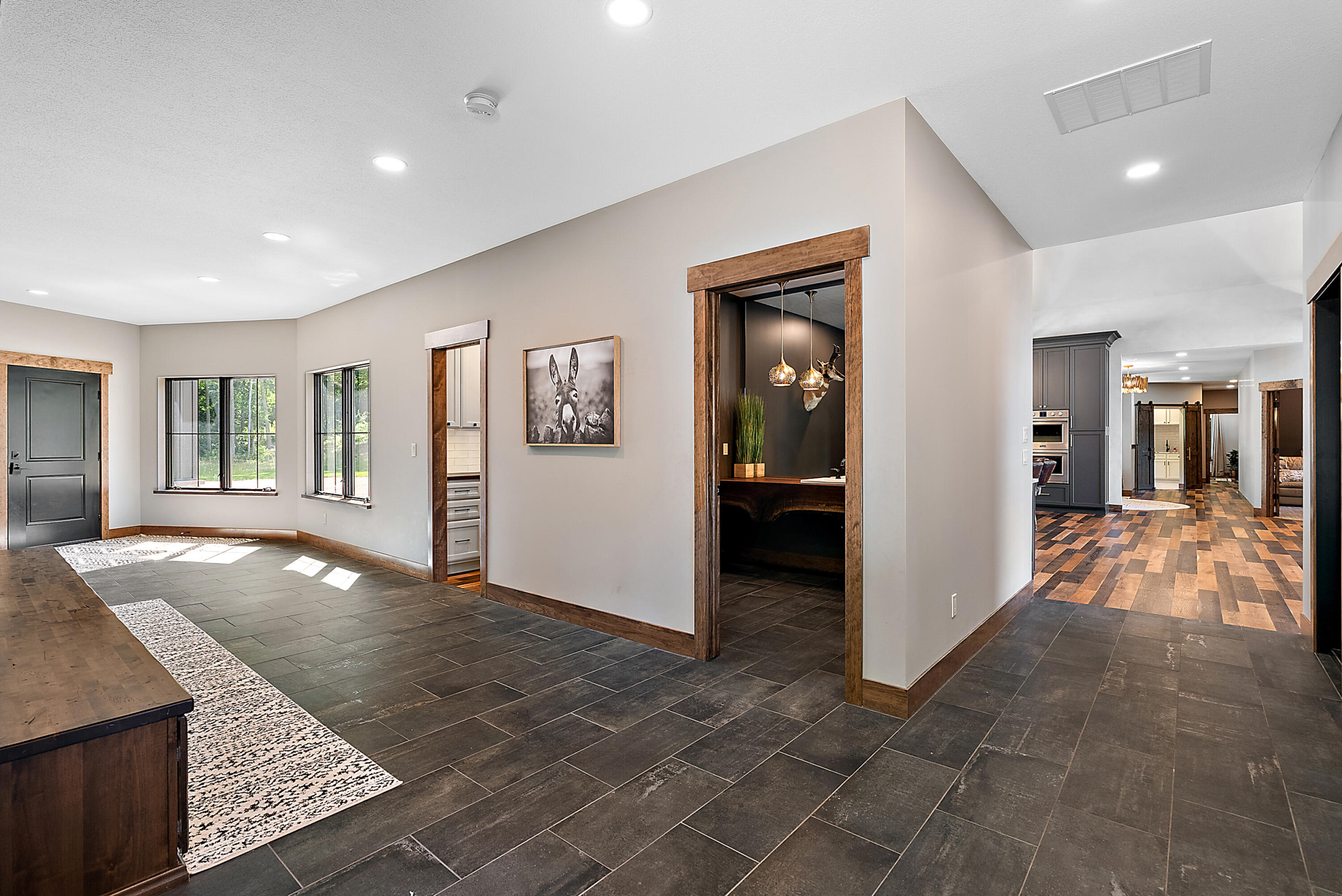 4992 E Loop Road