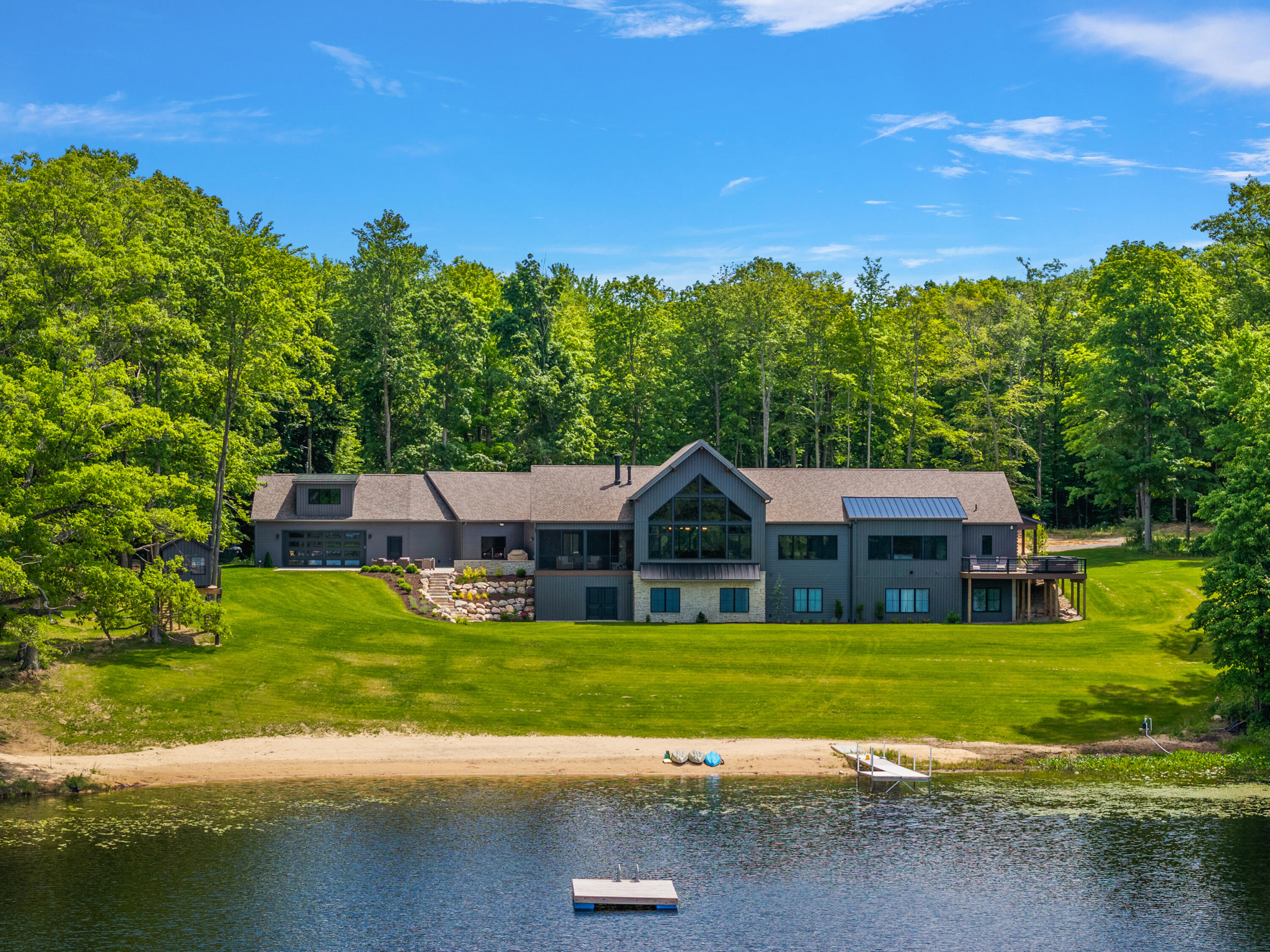 4992 E Loop Road