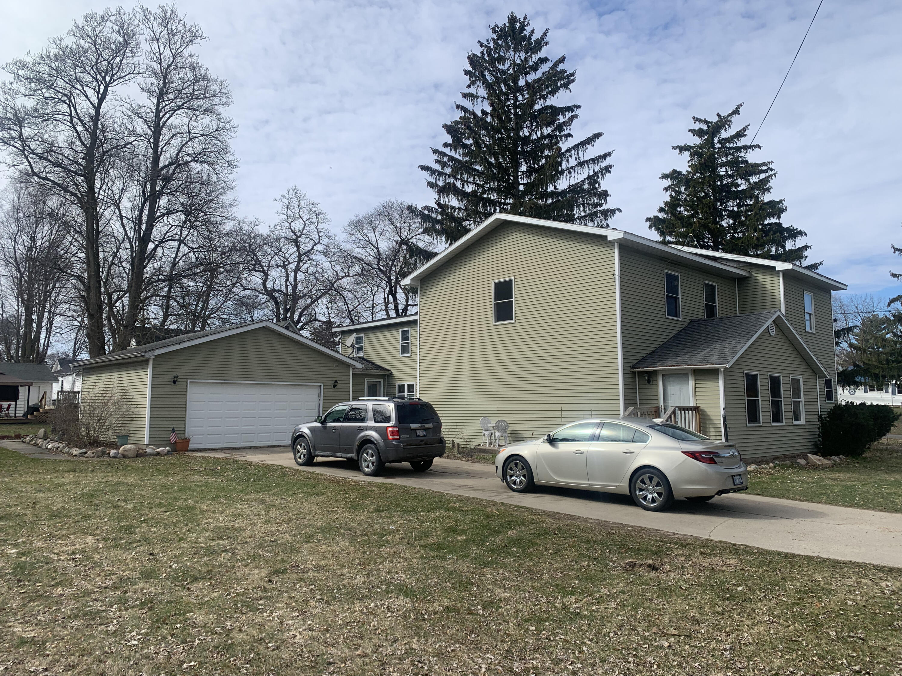 304 S 1st Street