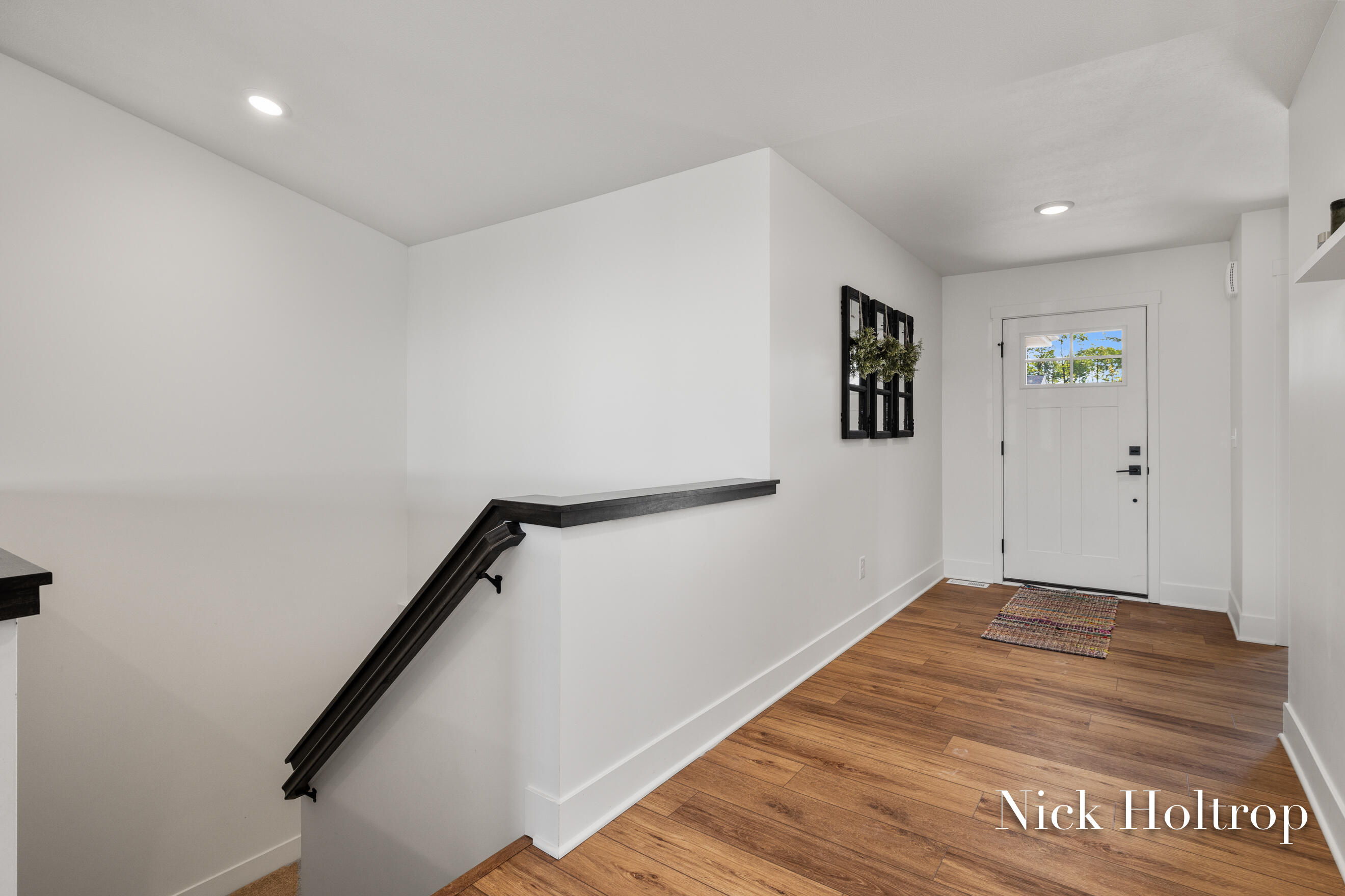 10890 Vine Leaf Circle