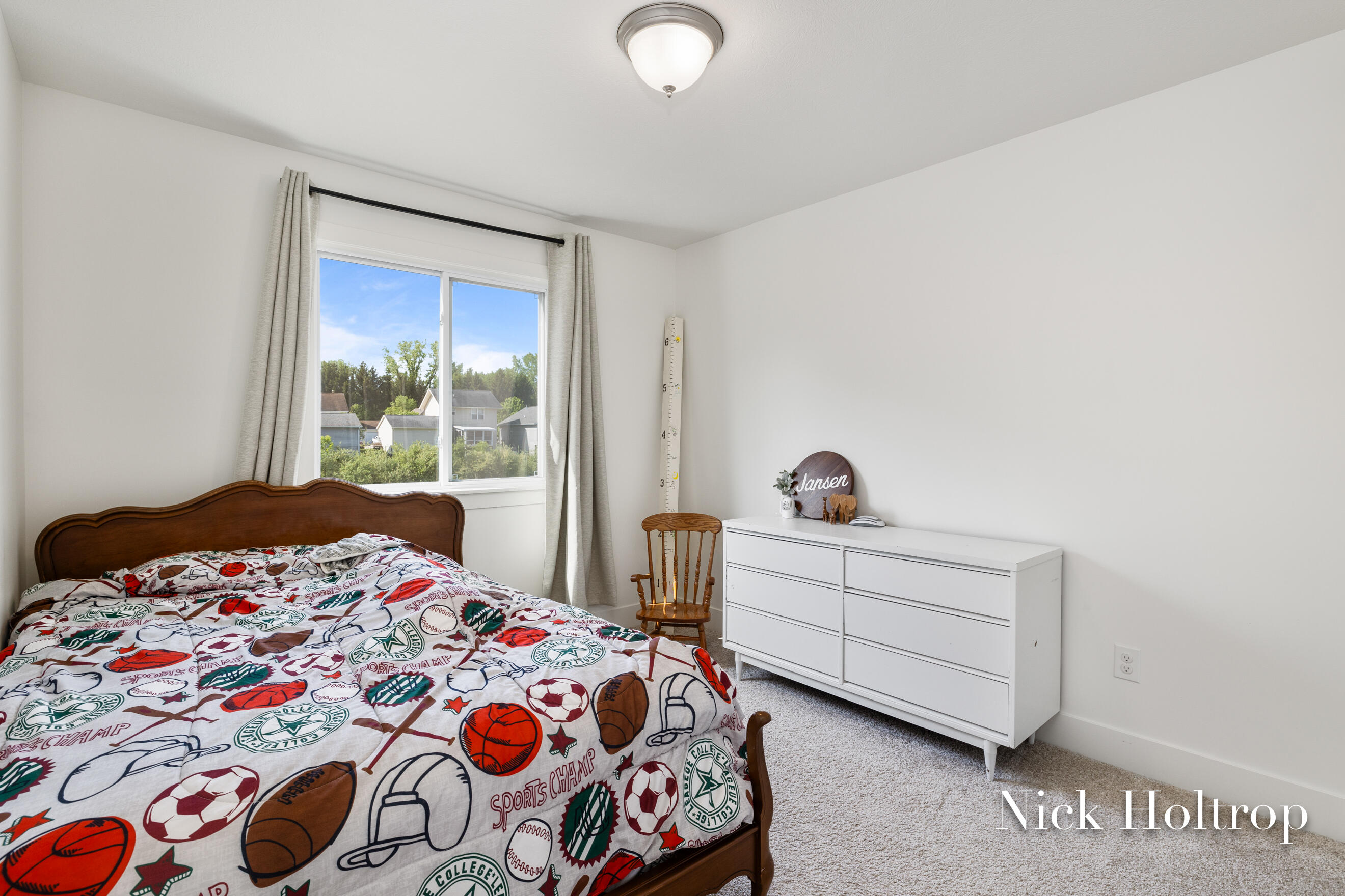 10890 Vine Leaf Circle