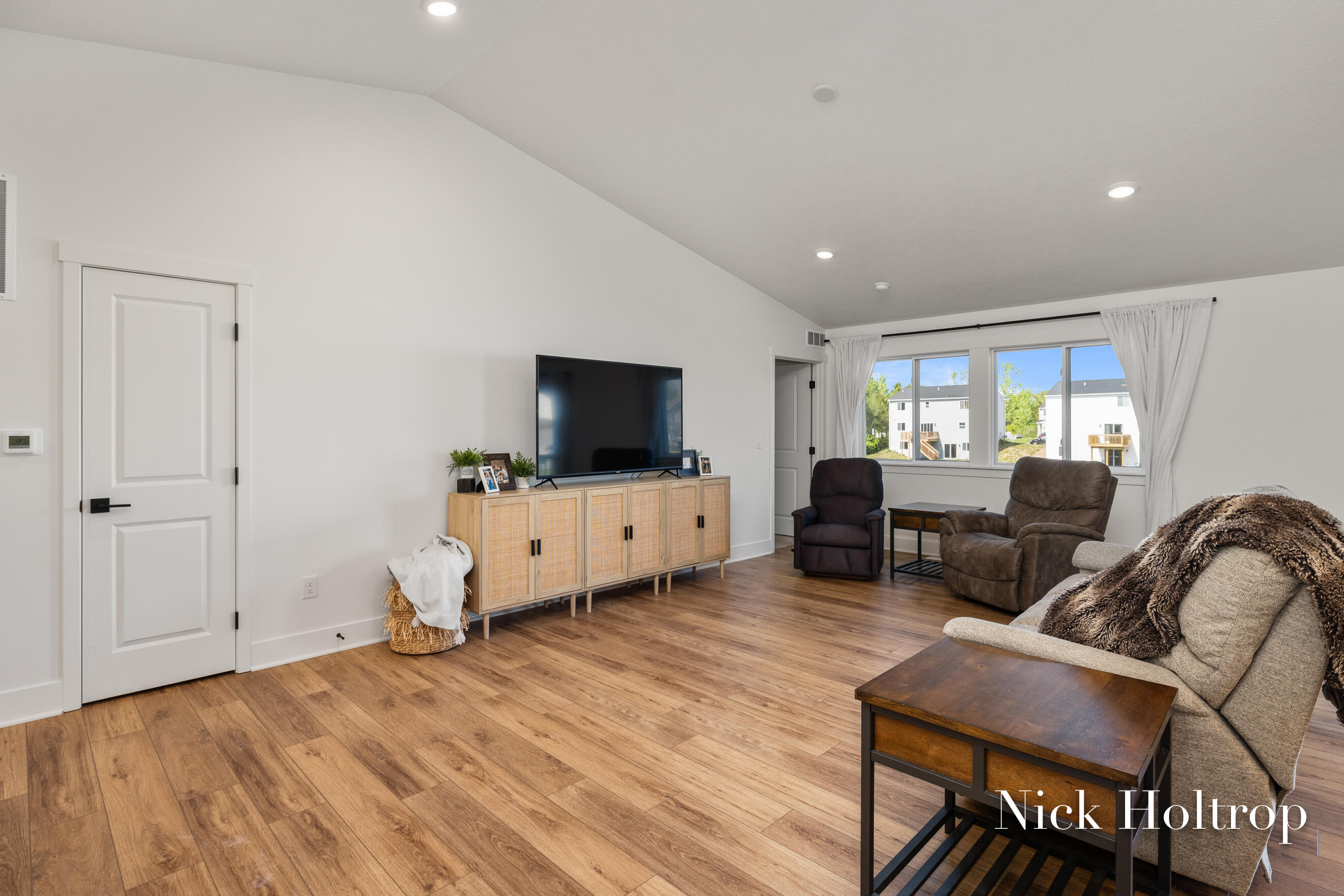 10890 Vine Leaf Circle