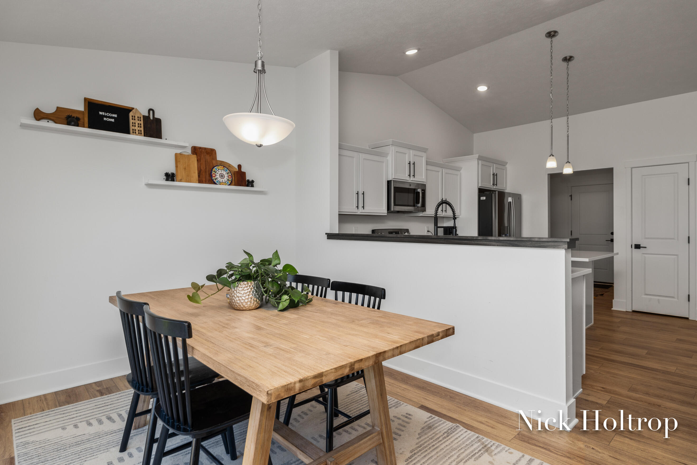 10890 Vine Leaf Circle