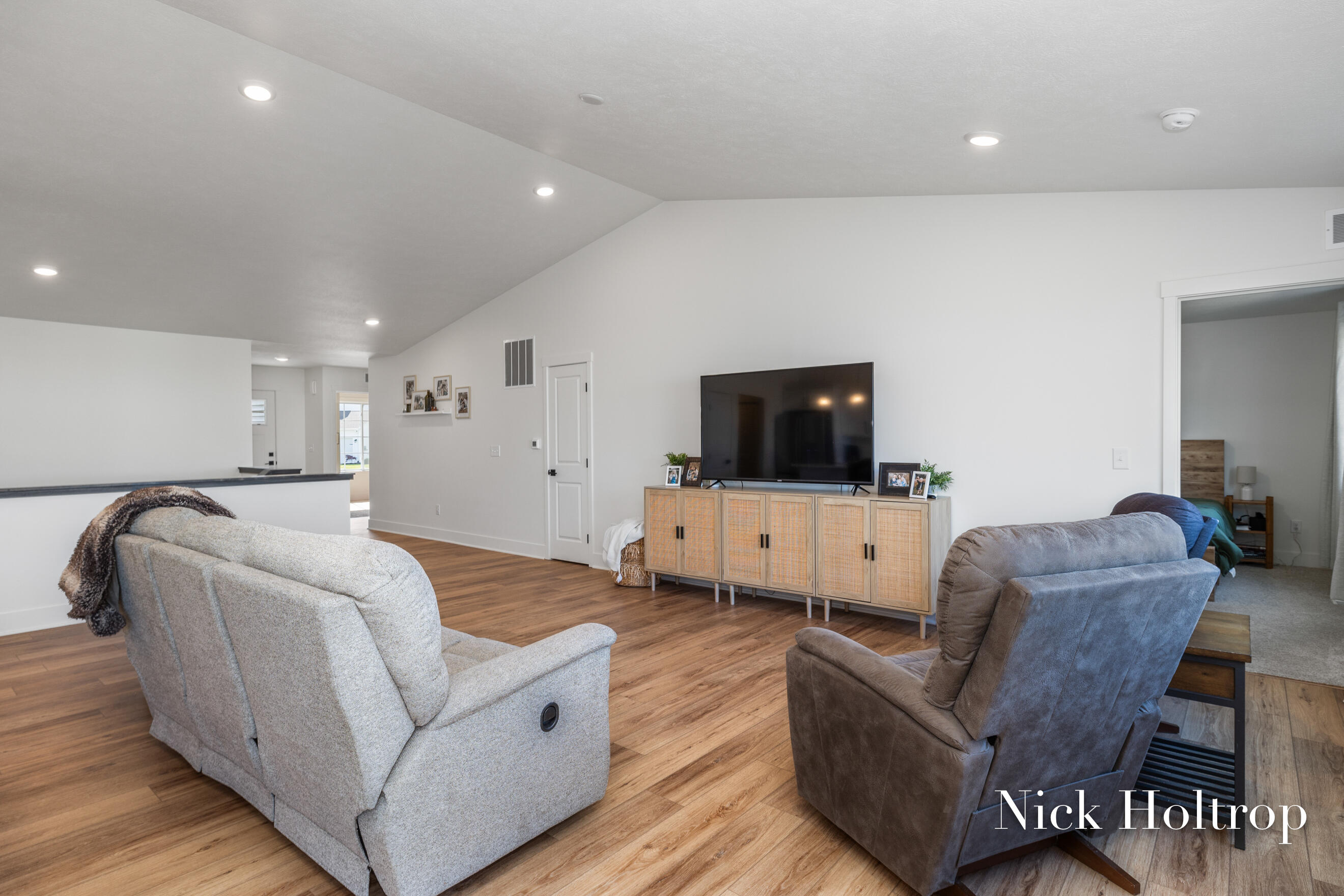 10890 Vine Leaf Circle