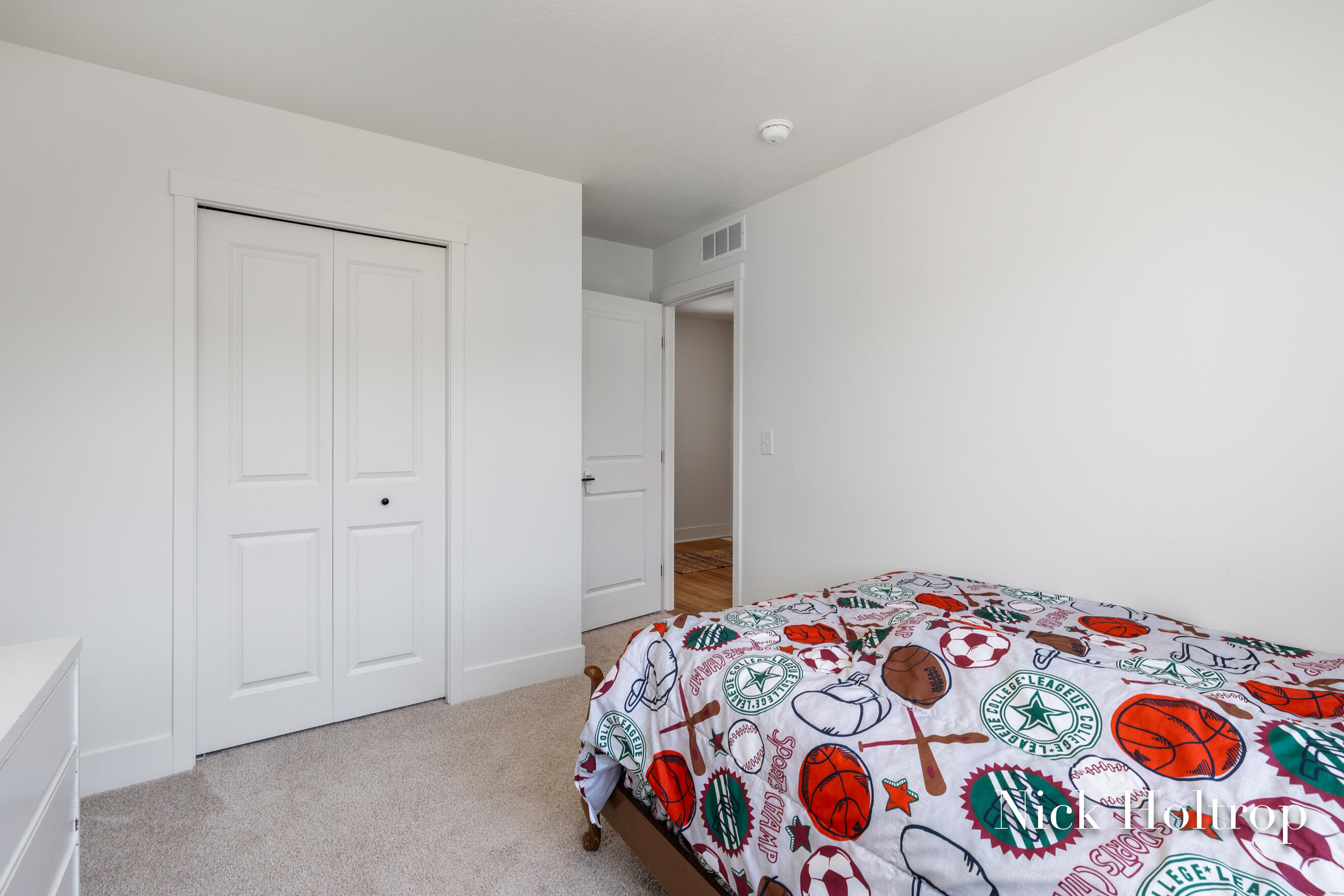 10890 Vine Leaf Circle