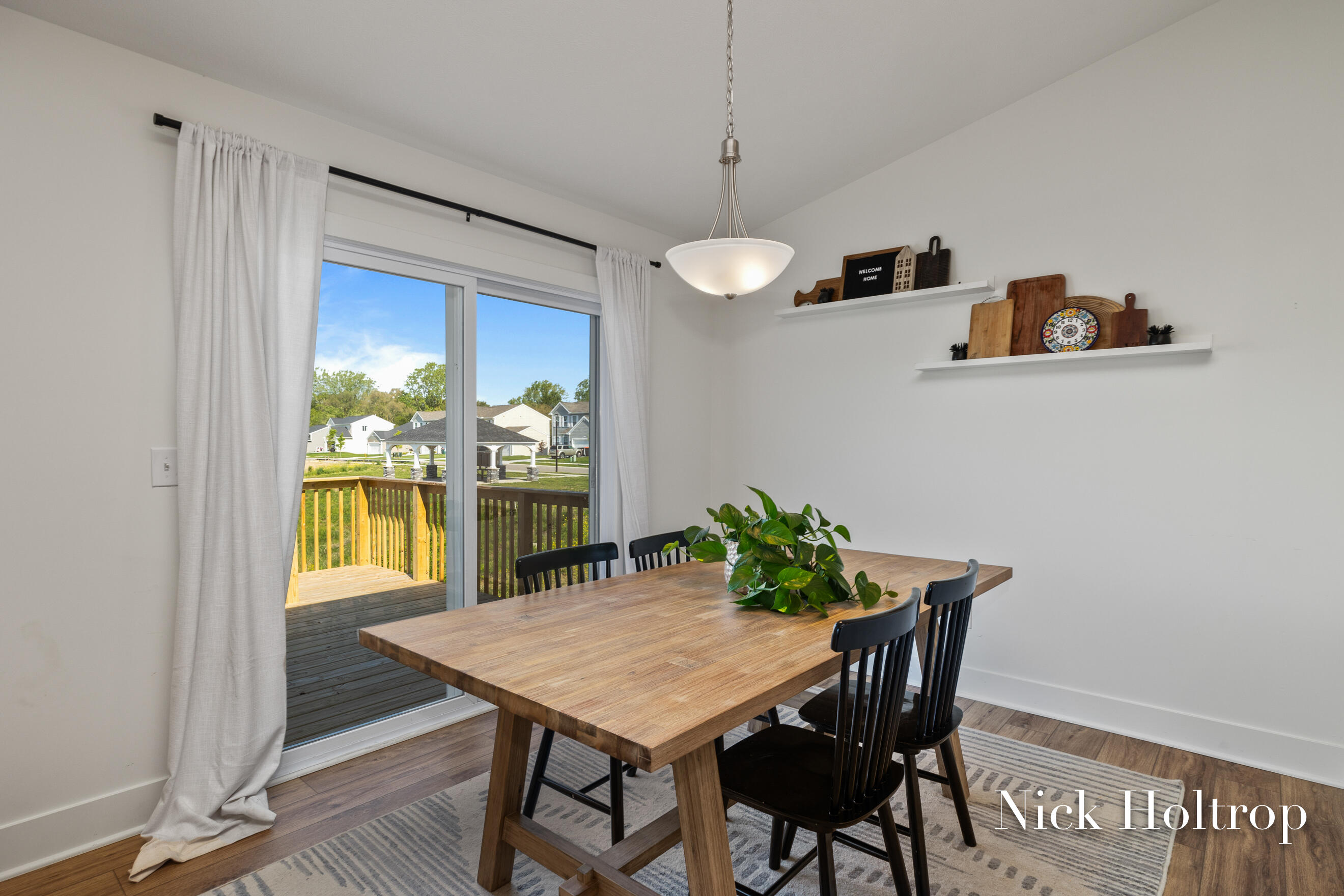10890 Vine Leaf Circle
